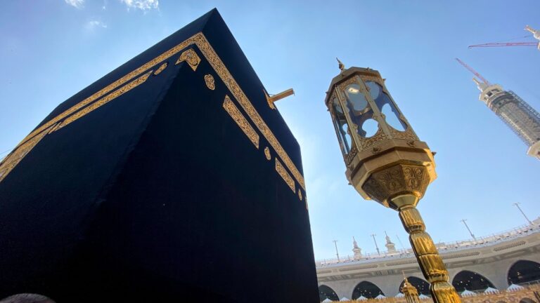 How to Choose a Trusted Hajj & Umrah Travel Agent | Complete Guide